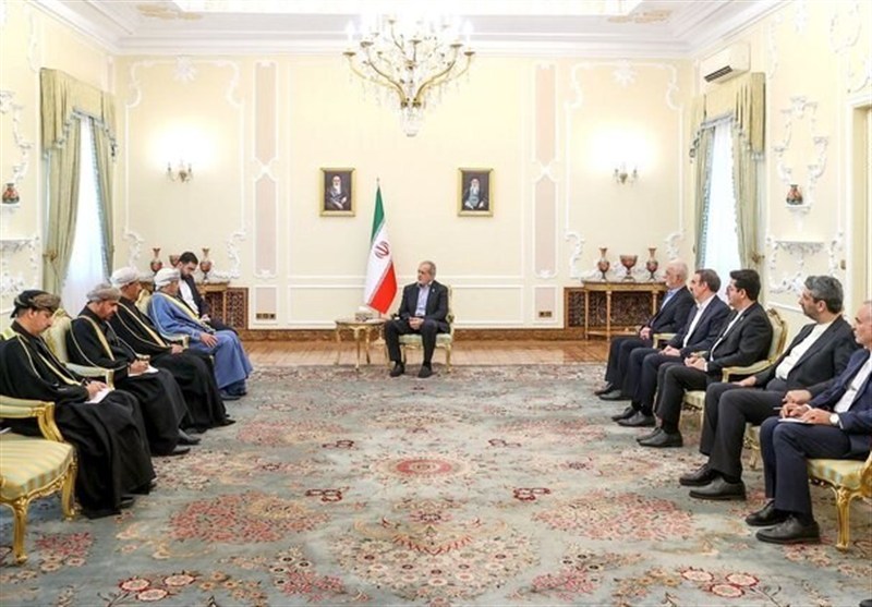 پزشکیان: ایران و عمان در فراز و نشیب‌های منطقه‌ای، همواره یاور یکدیگر بوده‌اند